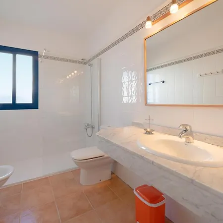 Casa Lola Vila *