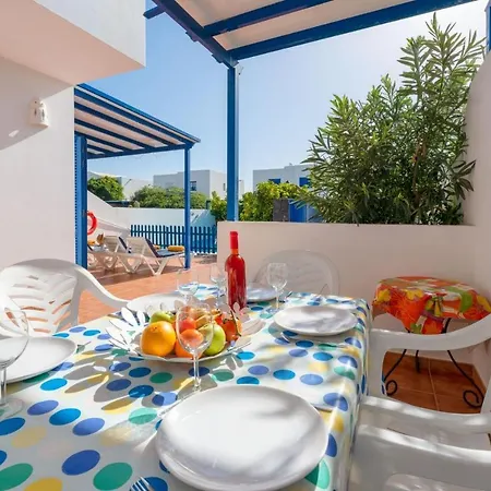 Casa Lola Vila *